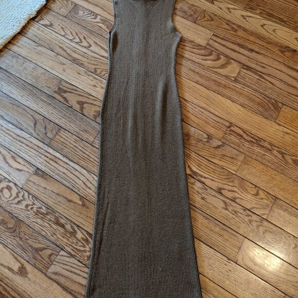 Sexy chill dress - Picture 2 of 5